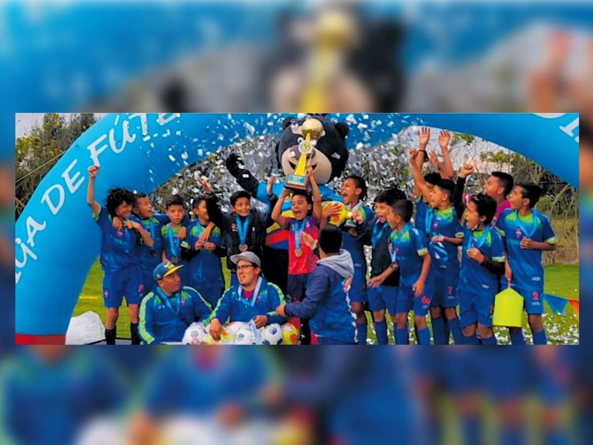 Funza FC Sub11 levanta el trofeo de campeón de la Liga de Fútbol de Cundinamarca