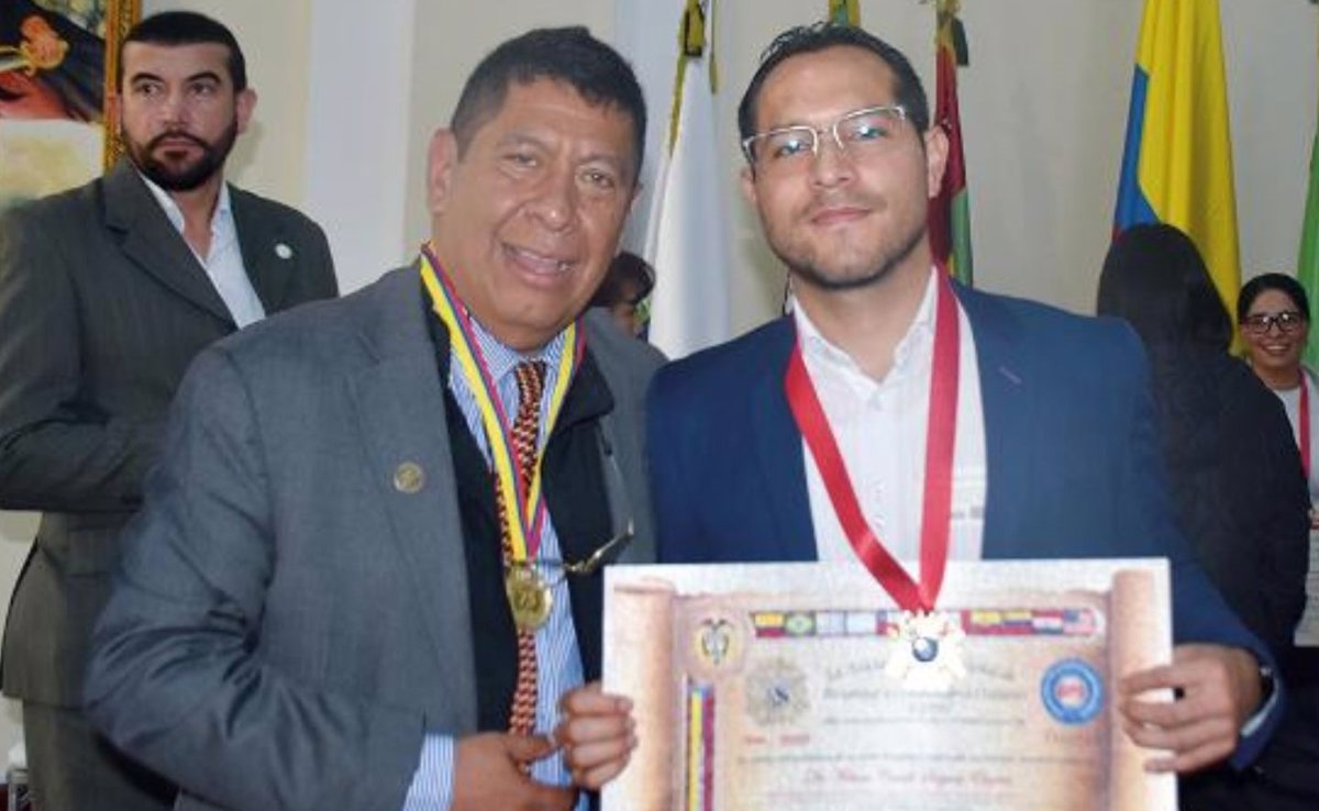 Existen ejecutivos que día a día laboran de manera incasable cumpliendo con sus deberes. A ellos también queremos honrar; es el caso del Dr. Fabian Camilo Salgado, funcionario ejemplar de la gobernación de Cundinamarca.