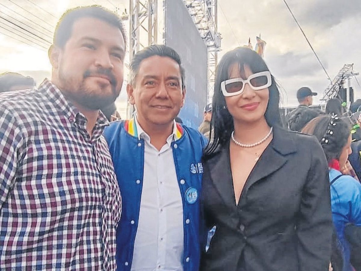 Felipe Insuasty, Dir. Ciudad Universitaria; presidente de la Asamblea, Ricardo Porras y Fernanda Duque, asesora en sec. Salud.