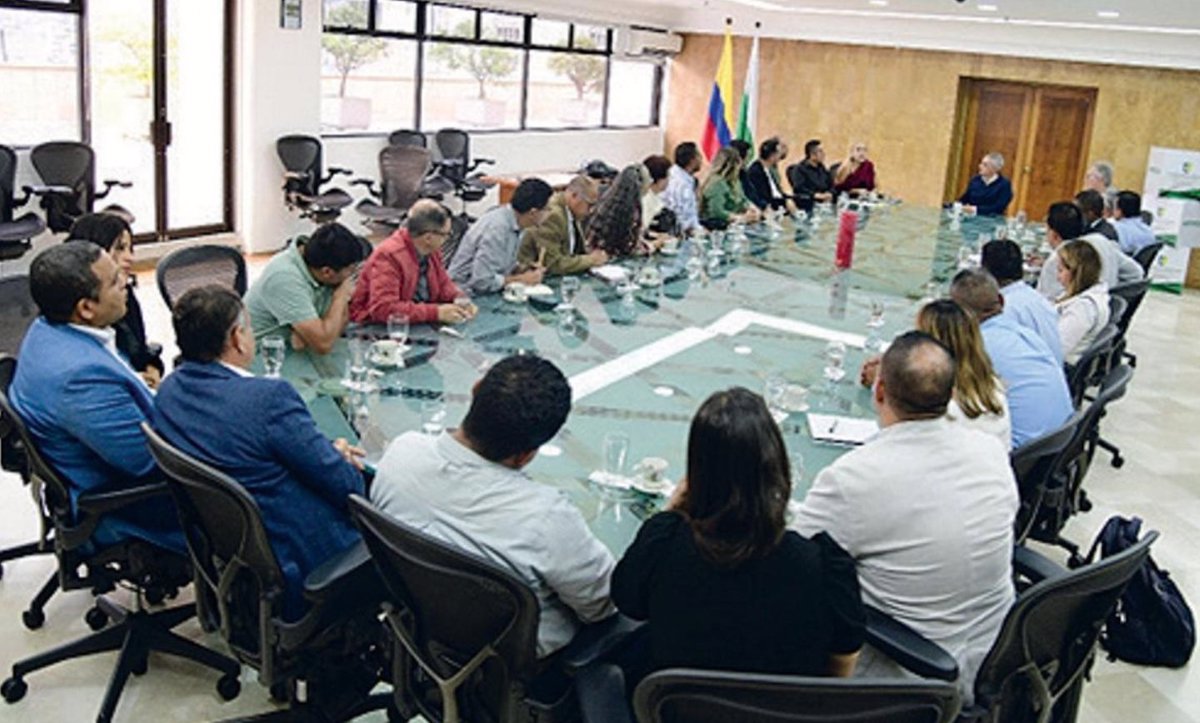 Reunión en el despacho del Señor Gobernador de Antioquia, Dr. Andrés Julián Rendón #ComitéDistritalCristiano