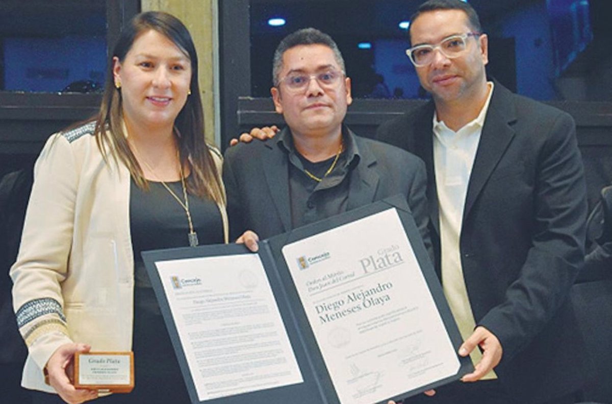 Reconocimiento conmemorativo “Orden al Mérito Don Juan del Corral - Grado Plata” por 25 años de carrera musical por parte del Concejo Distrital de Medellín al director de la Red Gospel de Medellín y el Comité Distrital Cristiano.