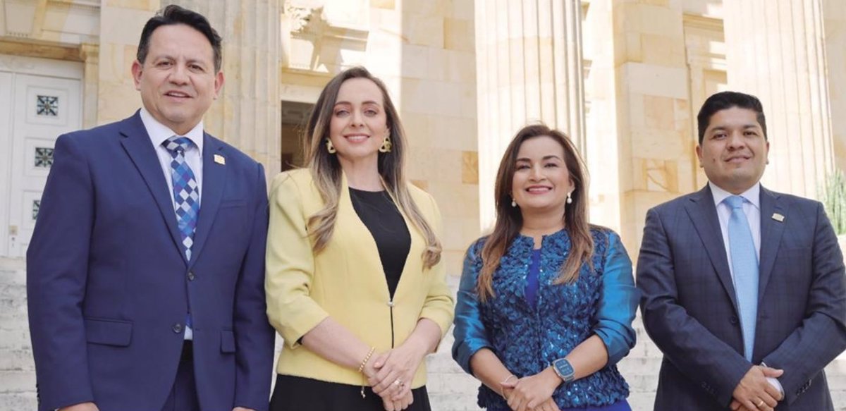 Bancada Partido MIRA: De izquierda a derecha: Senador Manuel Virgüez, Senadora Ana Paola Agudelo, Representante Irma Luz Herrera, Senador Carlos Guevara.