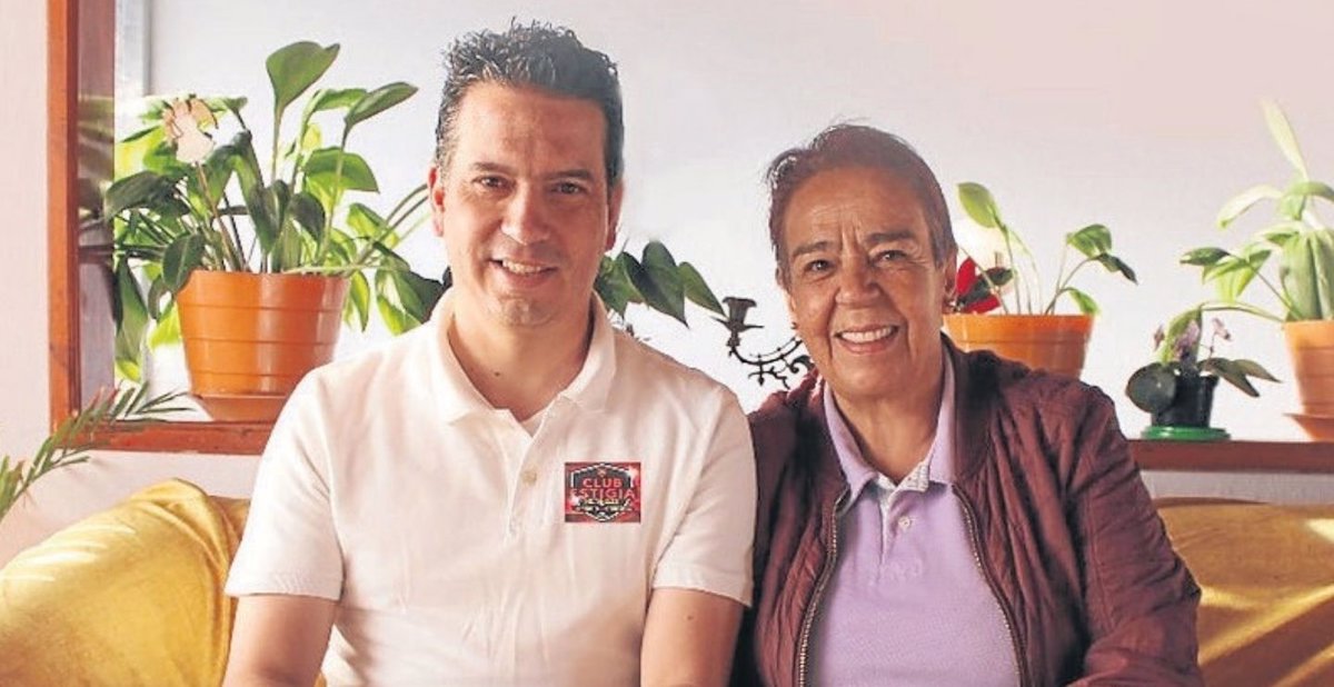 Wilmer y su señora Madre Nidia María Fiscó García.