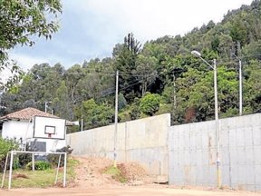 Reabren colegio que tenía riesgo de deslizamiento en vereda Carrasquilla