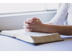 Cómo bendecir a tus hijos: 20 promesas bíblicas Cómo bendecir a tus hijos: 20 promesas bíblicas