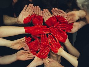 Transformando Vidas y Comunidades