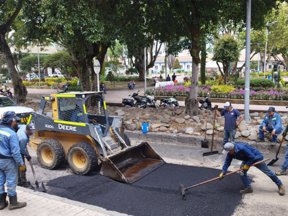 Las vías del parque principal fueron las primeras en intervenirse con trabajos de reparcheo. Fotos: Oficina de prensa. Las vías del parque principal fueron las primeras en intervenirse con trabajos de reparcheo. Fotos: Oficina de prensa.