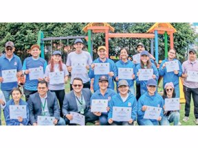 Parque infantil sostenible en Mosquera.