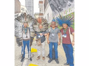 Indígenas Waorani del Amazonas Ecuatoriano, defensores y guardianes de la selva, estuvieron presentes en diversos foros realizados en el marco de la COP 16. Foto: Andrés Alarcón. Indígenas Waorani del Amazonas Ecuatoriano, defensores y guardianes de la selva, estuvieron presentes en diversos foros realizados en el marco de la COP 16. Foto: Andrés Alarcón.